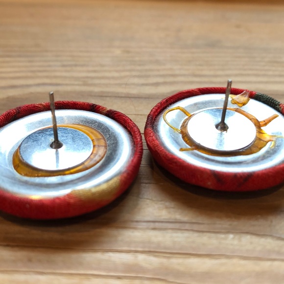 Vintage | Statement Button-style Pierced Earrings - Picture 5 of 7